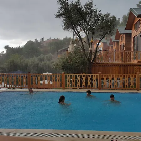 Kabak Armes Hotel 3*